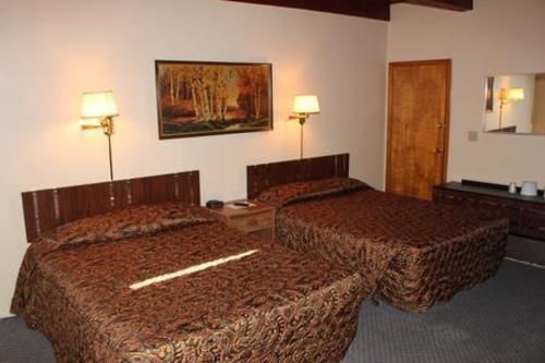 Thunderbird Motel Поукателоу Екстериор снимка